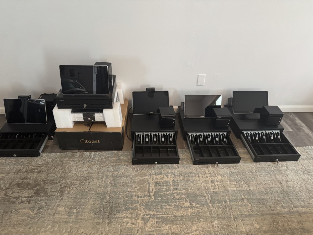 1 Toast Flex  POS System Touch Screen ,Printer, card reader, Cash Drawer/cables