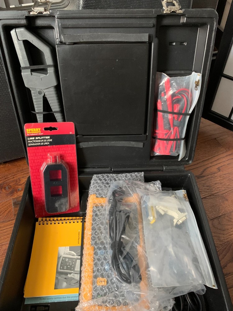 Fluke 43 Power Quality Analyzer, Accessories and Case
