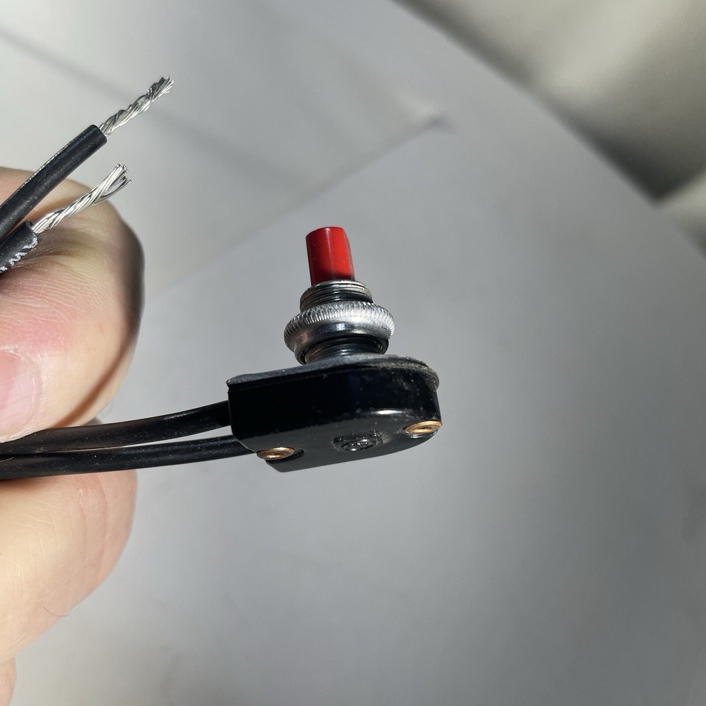 2 pushbutton switches lamp light part N