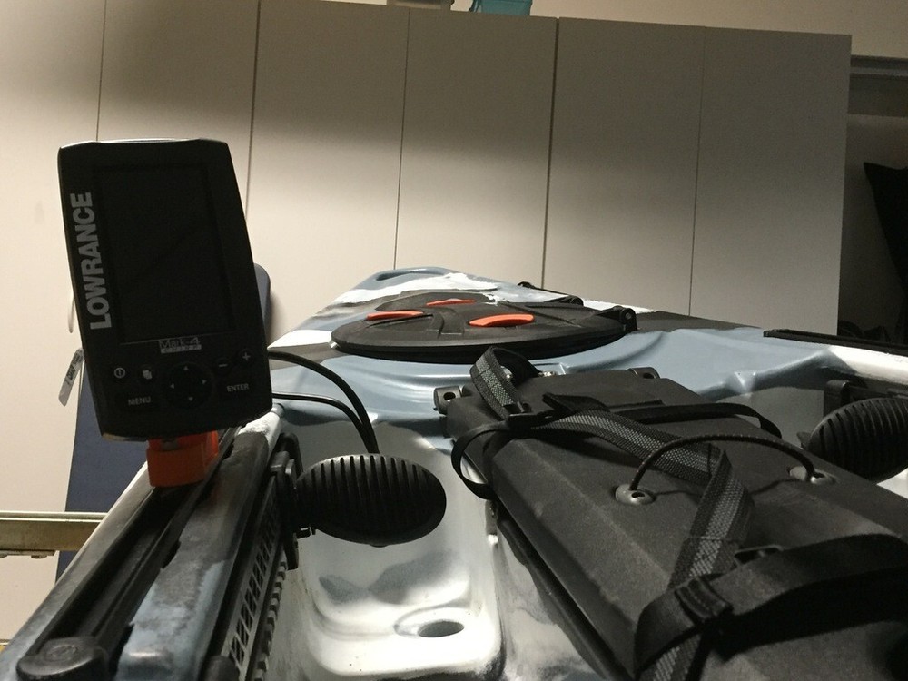 Lowrance Fish Finder - Direct-Rail Mount