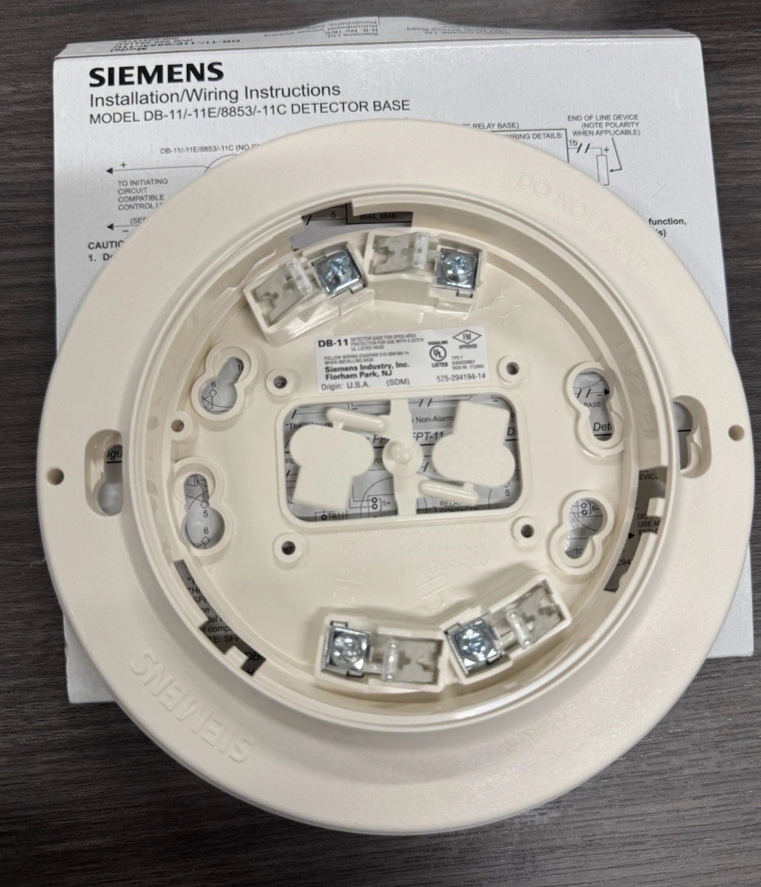 Siemens FDO421 Smoke Detector Class-X P/N 102356314 With Siemens Detector Base