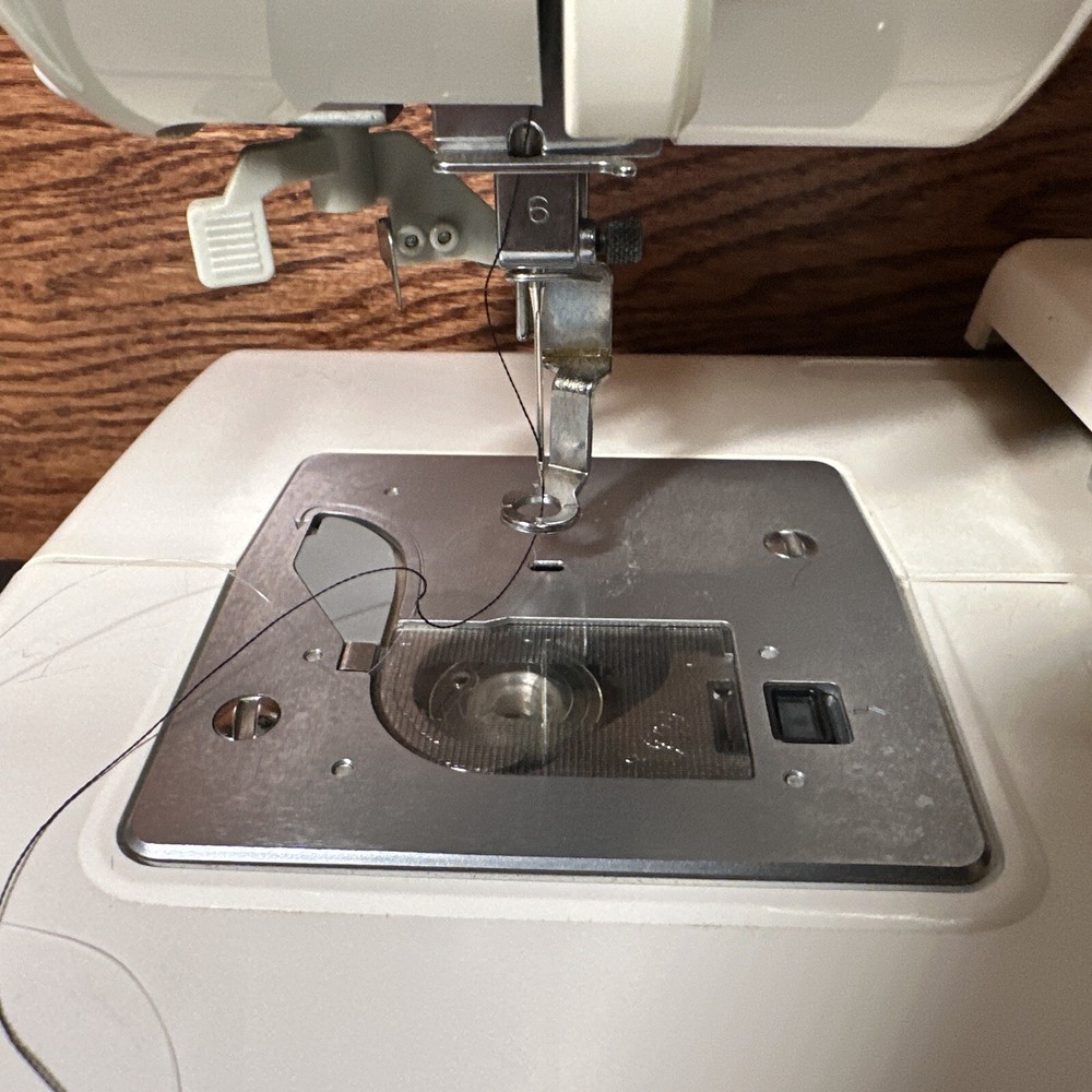 Simplicity, Embroidery Machine, SE3, 5 memory cards