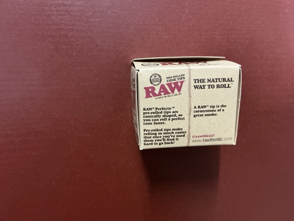 RAW Perfecto Pre-Rolled Cone Tips - 100 Tips