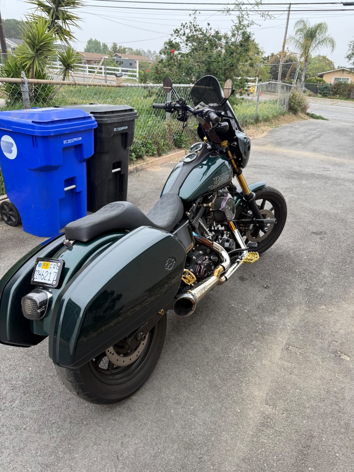 06-17 dyna saddlebag convertion kit to lowrider st bags