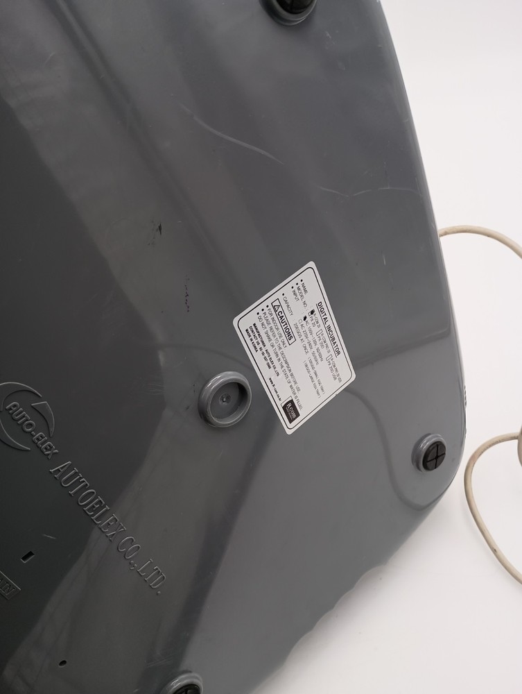 R Com 20 Digital Incubator As Is