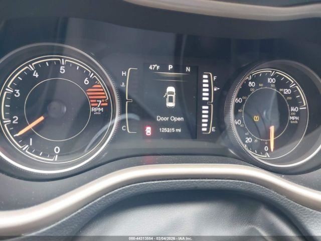 CHEROKEE 2016 Glove Box 4992949