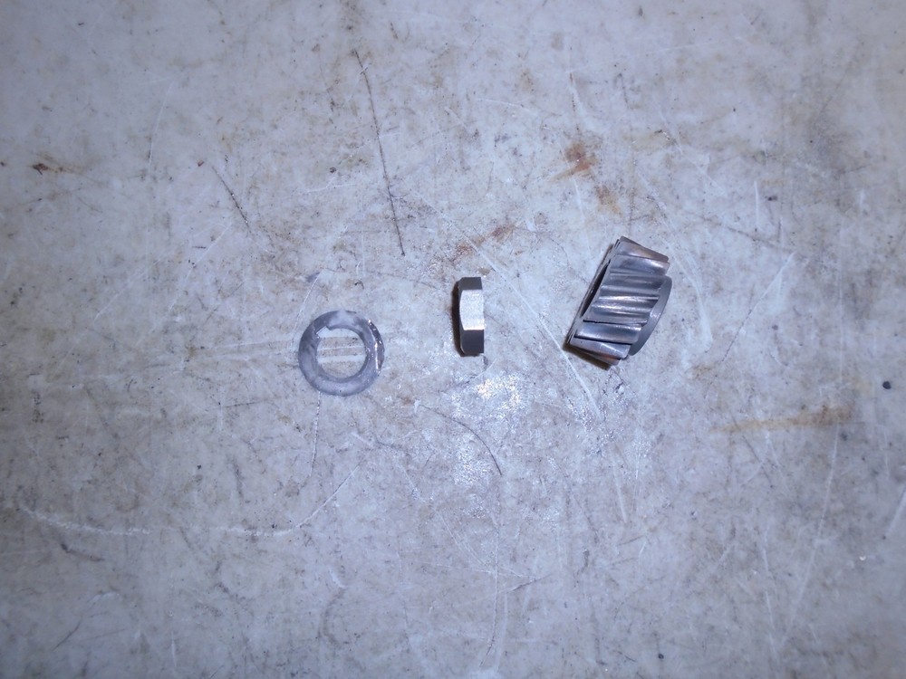 1977 SUZUKI RV125 PRIMARY GEAR + NUT