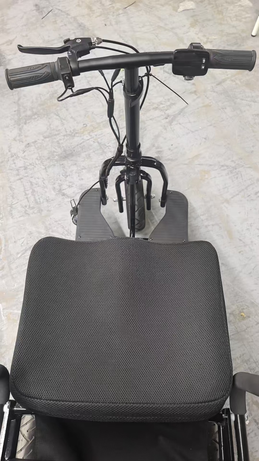 Dual Motor 700W 3-Wheels Folding Senior Electric Mobility Scooter 48V/10Ah 300lb