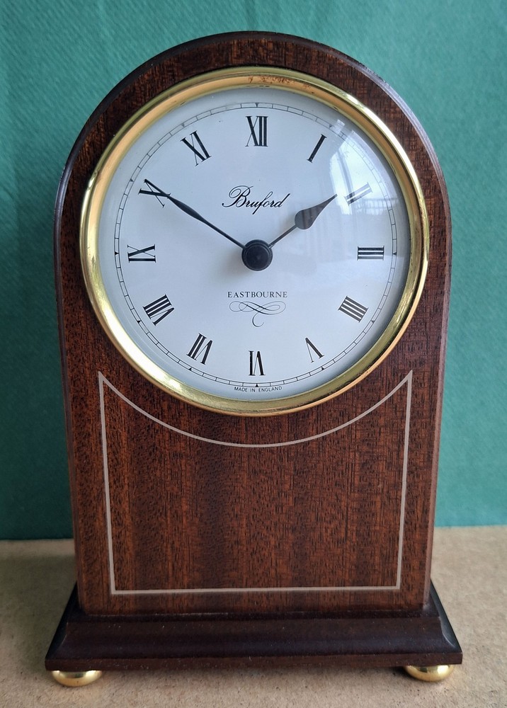 Small Dome Desk/Mantel Clock - Battery  Quartz