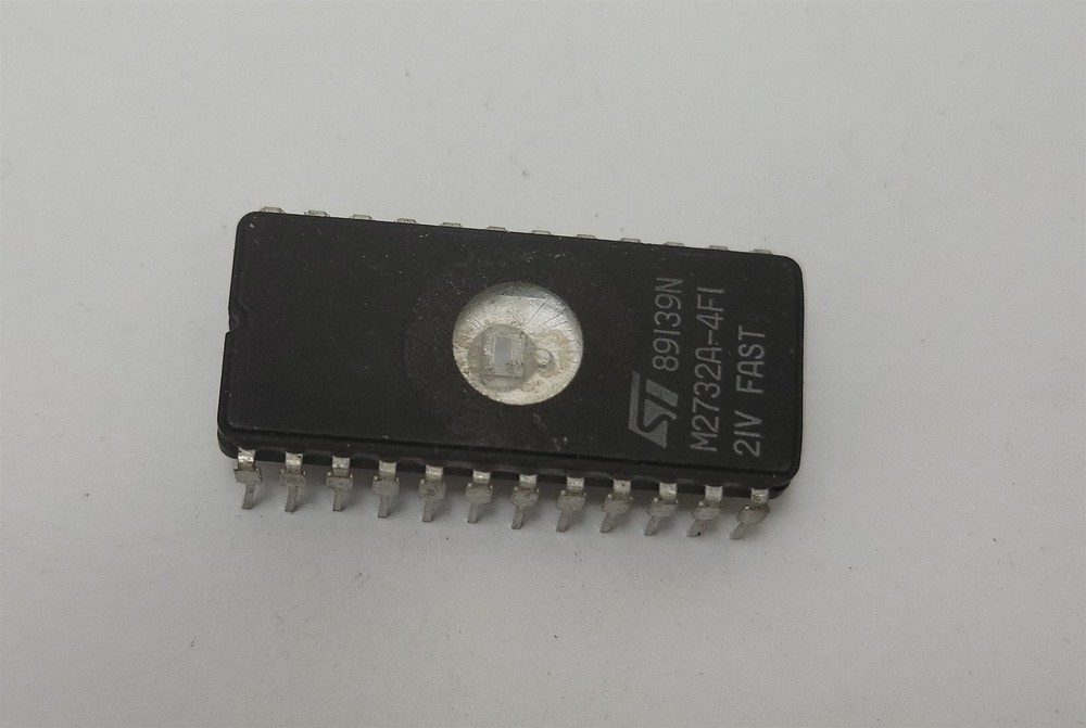 ST Microelectronics M2723A-4FI EPROM , 32Kbit CDIP24