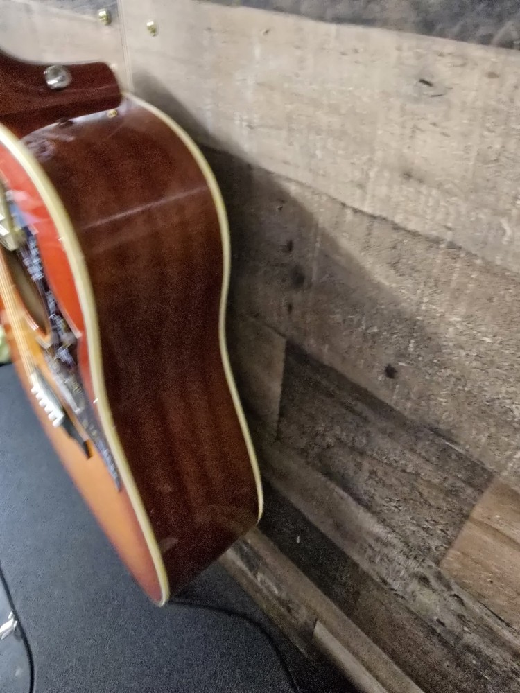 EPIPHONE Hummingbird PRO/FC Strings Sunburst with Case.