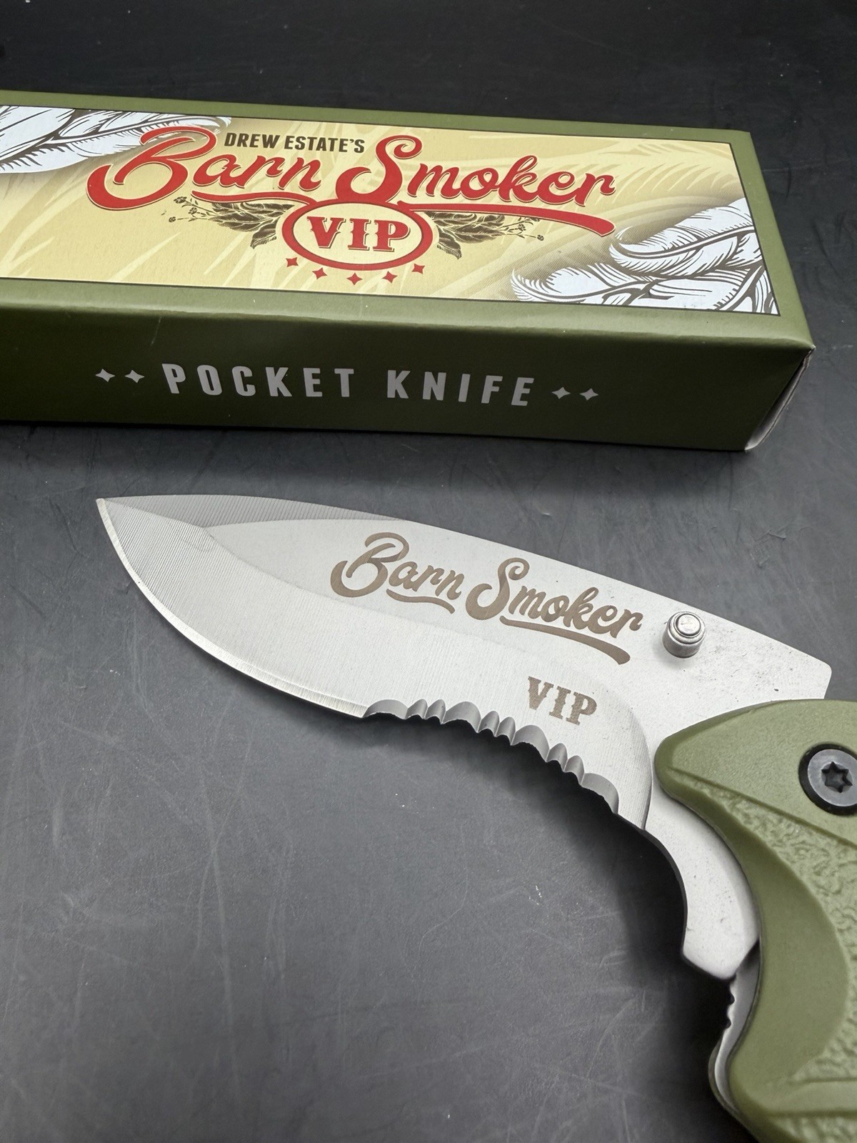 Drew Estate Barn Smoker VIP Knife