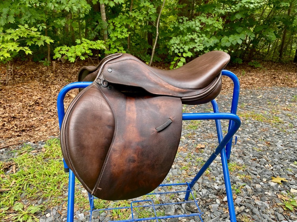 Close Contact / Jump Saddle, 17"