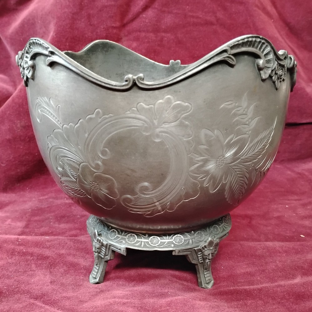 Rockford Silver Co. Legged Bowl