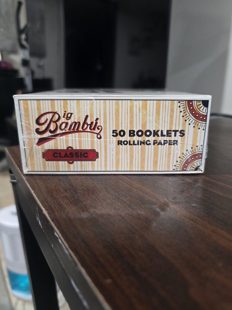 Big Bambu Classic Cigarette Rolling Papers! - ( 50-PACK ) FREE SHIPPING.