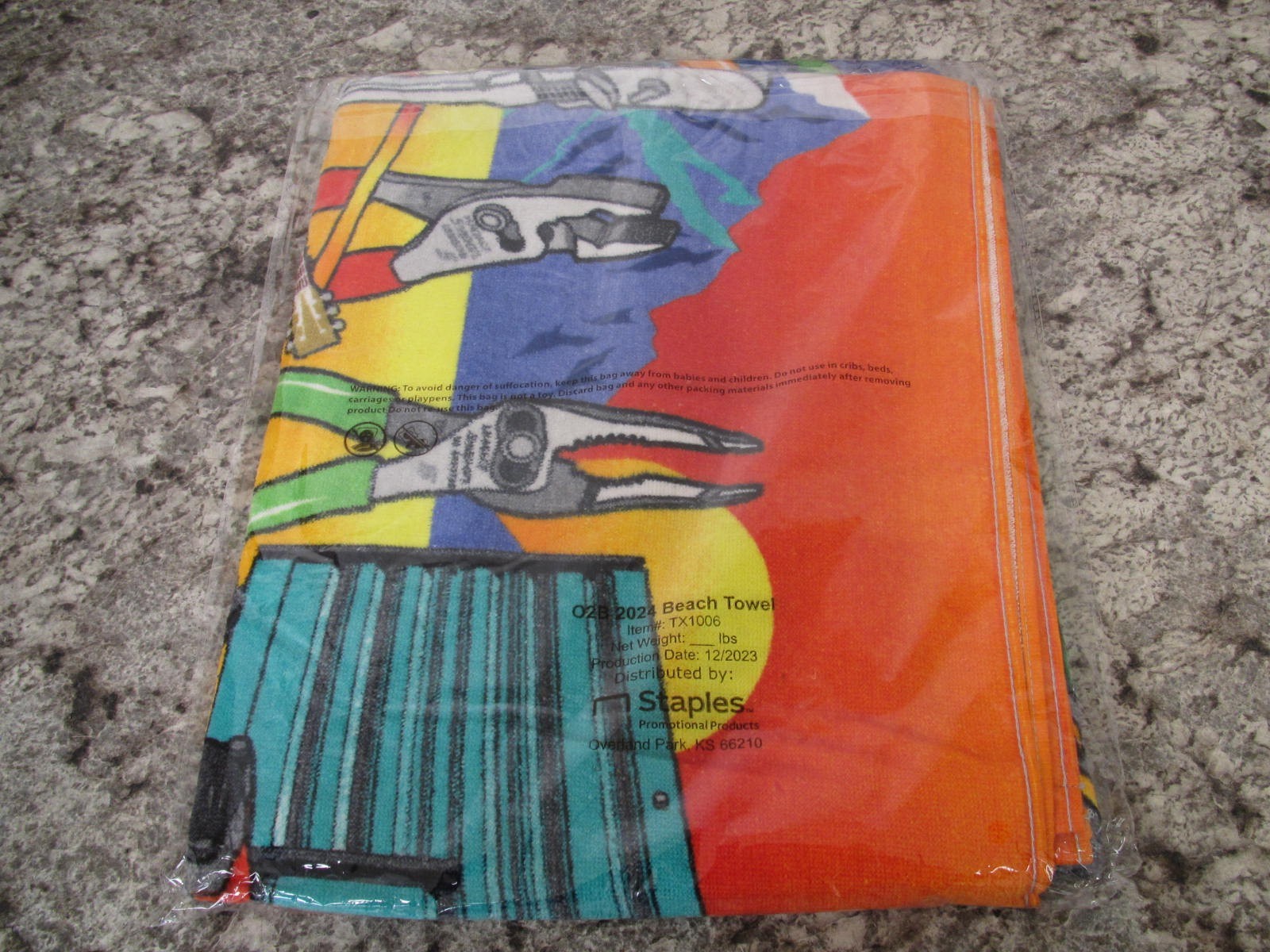 New 2024 Snap-On Tools Limited Edition 35" x 60" Camp Snap-On Beach Towel