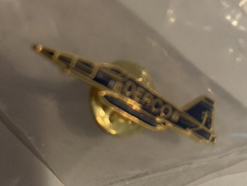 DERCO...AIRPLANE PIN