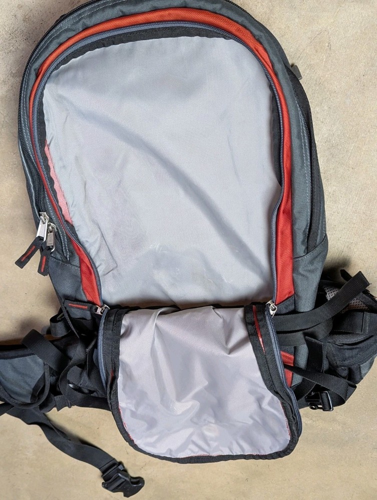 Deuter Shiga 24 Hydration Hiking Backpack