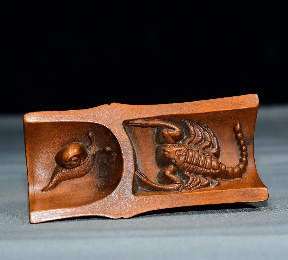 Exquisite Small Leaf Boxwood Stunning Ornament