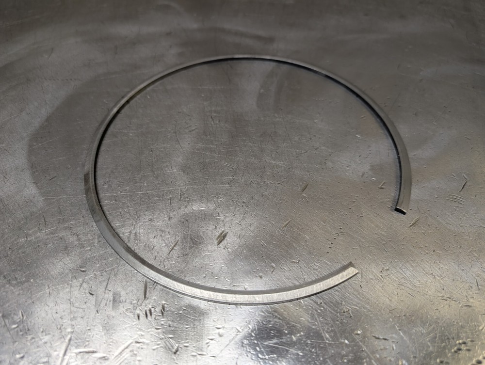 th400 center support snap ring