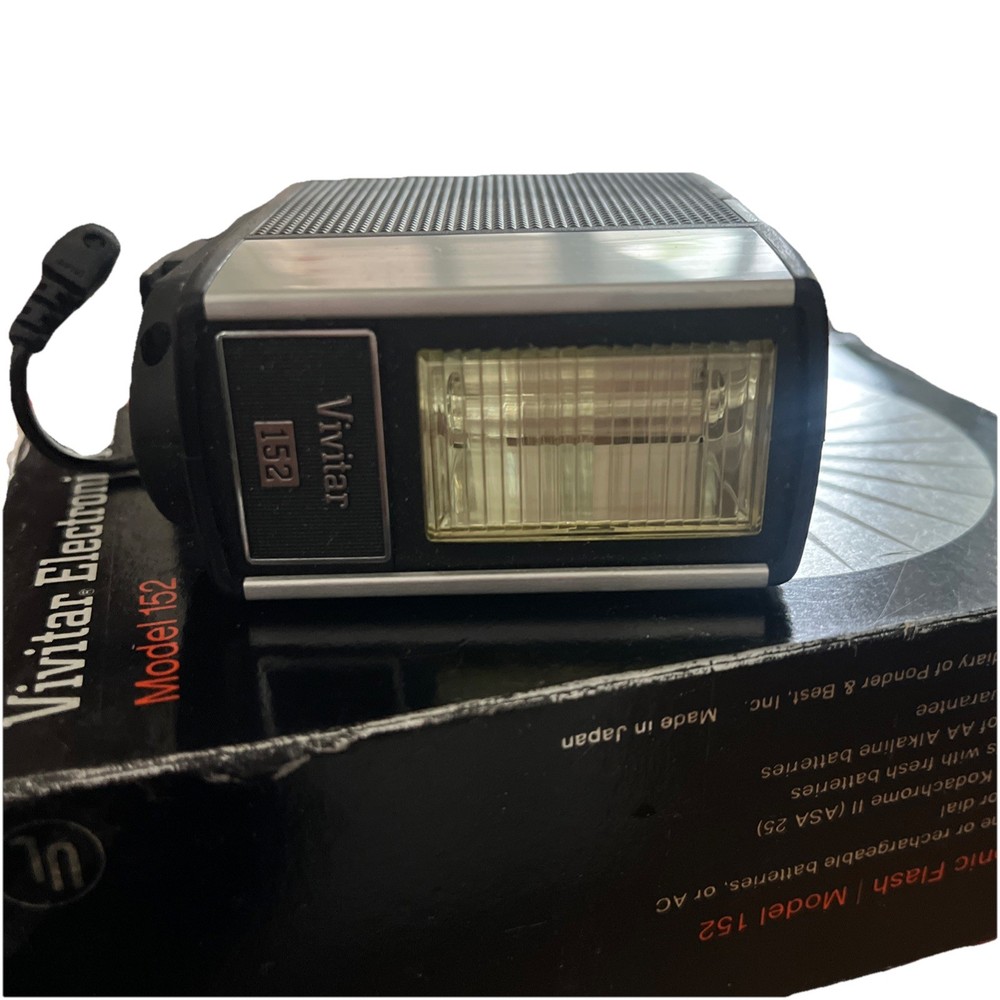 Vintage Vivitar 152 Shoe Mount Flash
