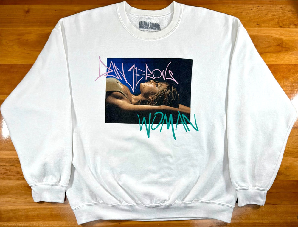 Ariana Grande 2017 Dangerous Woman World Tour Sweatshirt Official Rare Size XL