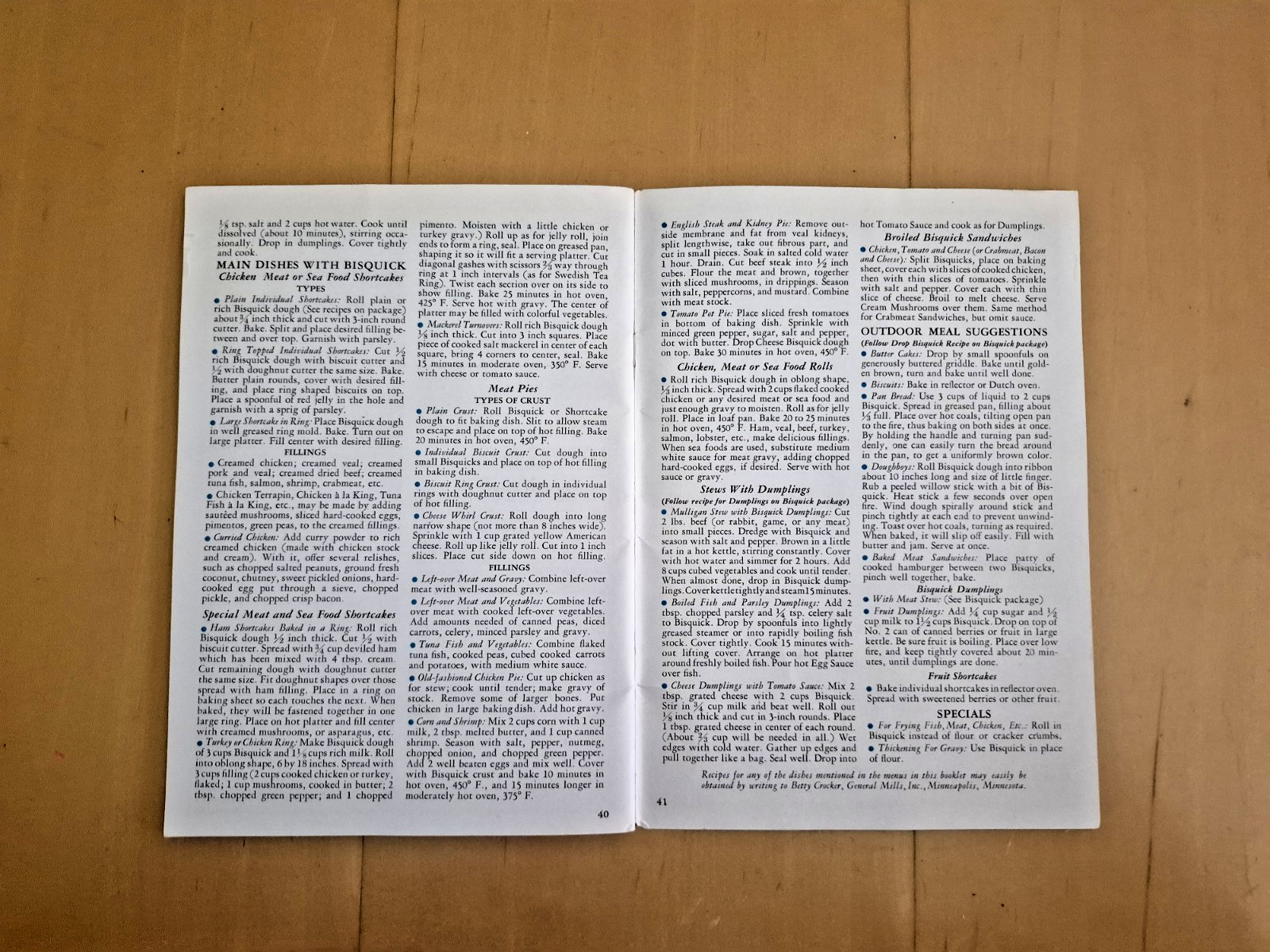 Vintage 1935 Bisquick HOW TO TAKE A TRICK A DAY WITH BISQUICK recipe booklet