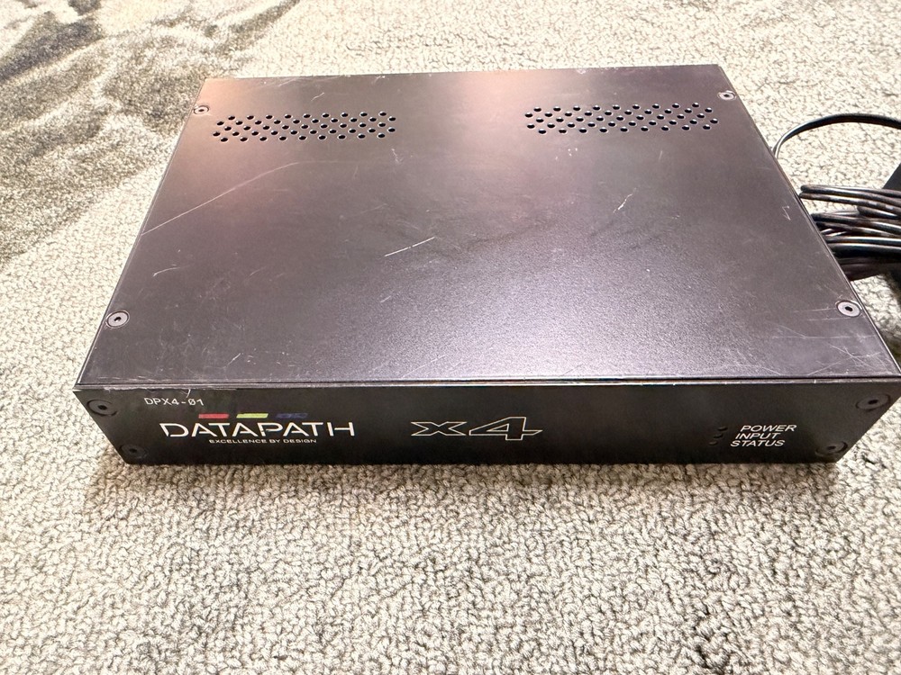 DATAPATH X4 (147) Display Controller Unit with power supply