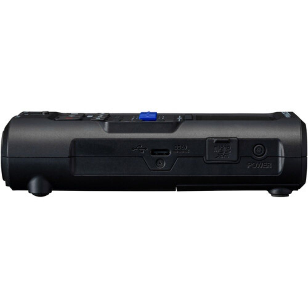 Zoom R4 MultiTrak 32-Bit Float Recorder w/ Stereo Bouncing, Headphone & Card KIT