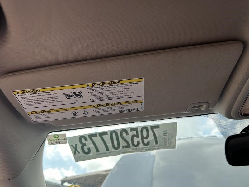 CHEROKEE 2016 Fuse Box Cabin 104581570