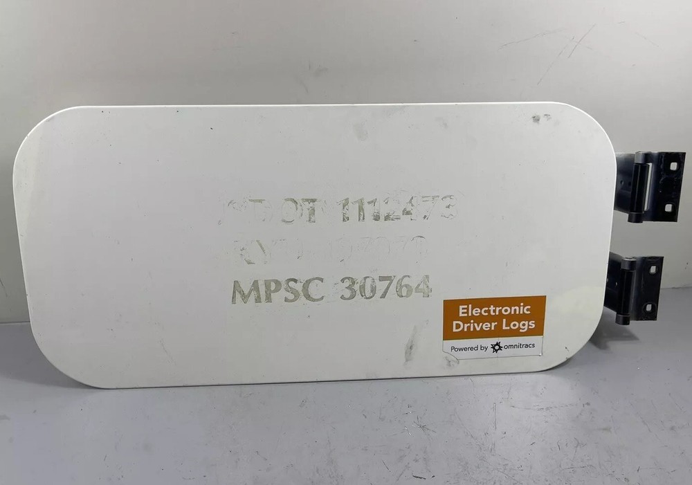 Genuine Freightliner Cascadia Right Side Sleeper Door OEM With Hinge