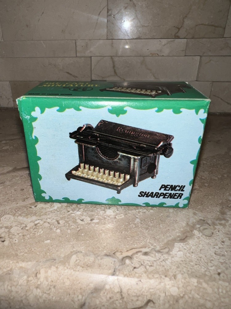 Miniature Typewriter Die Cast Pencil Sharpener 8786