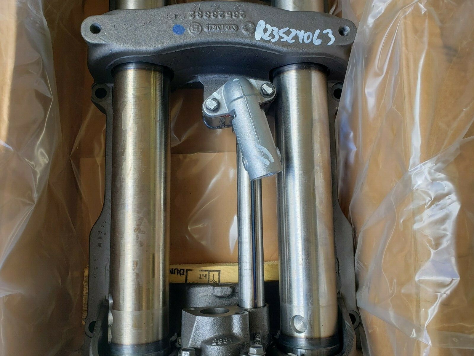 Detroit Diesel Balance Shaft R23524063 Detroit Reman Unit New In Box, NO CORE!