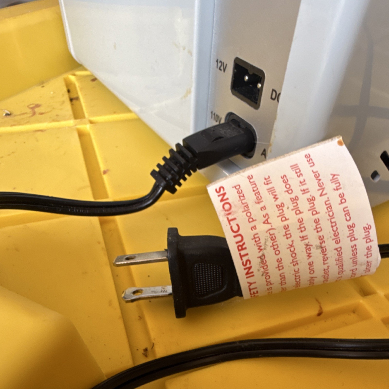 Star Wars Death Star Mini Fridge White Gloss Tabletop 110V Single Door