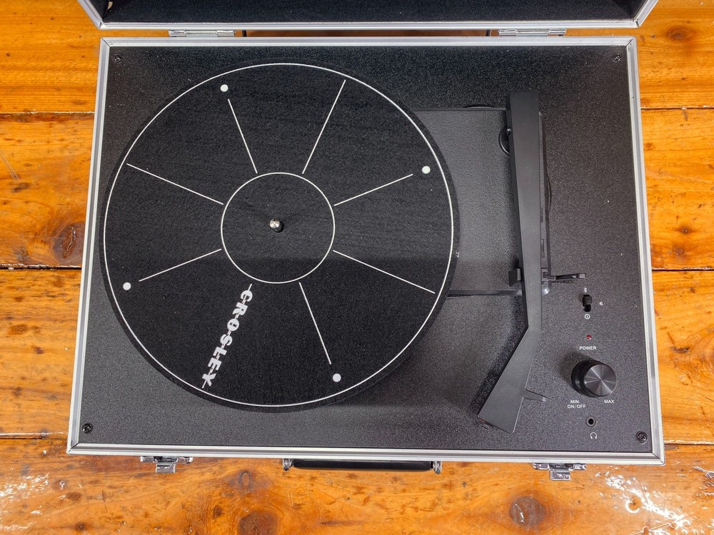 Crosley CR6251A-BK Bound Bluetooth Portable Turntable MISSING BELT