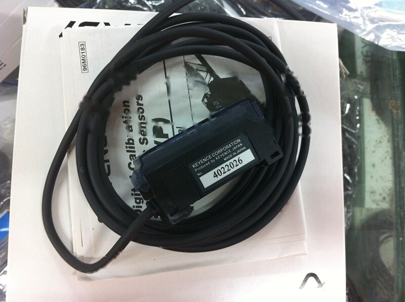 1pc new KEYENCE FS-V1