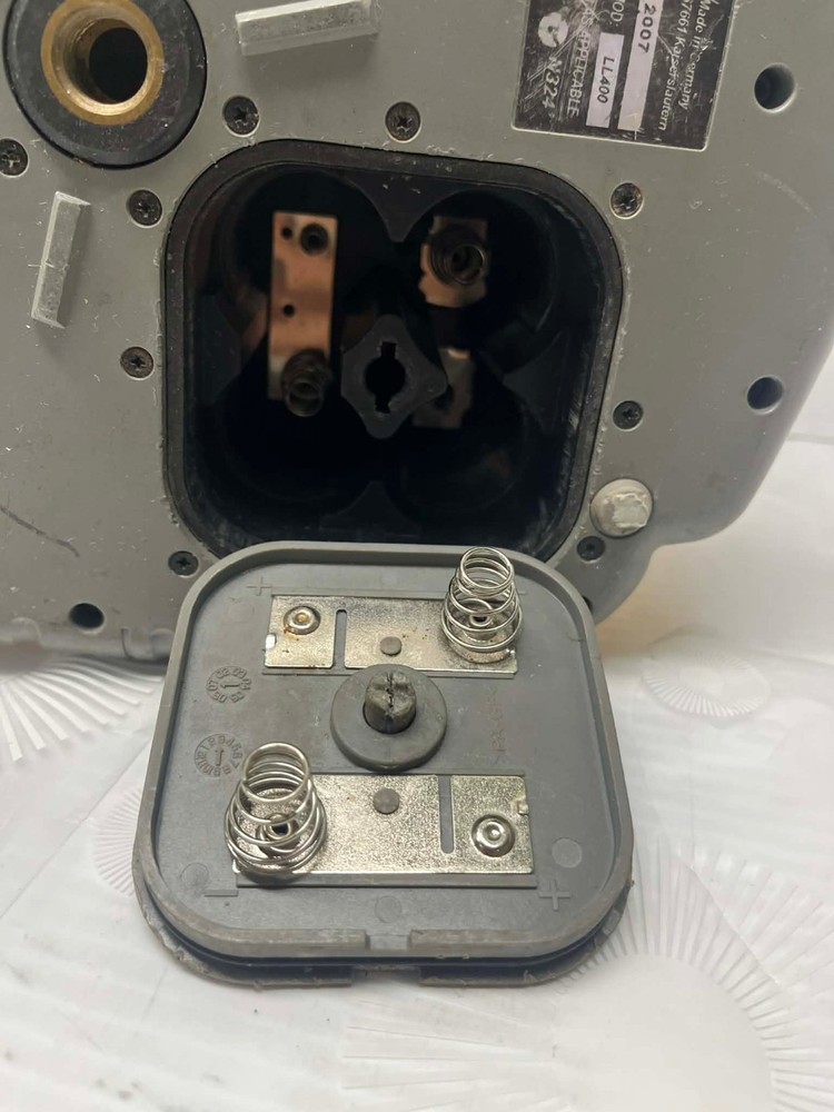 TRIMBLE SPECTRA PRECISION LL400 SELF LEVELING ROTATING LASER LEVEL (NO RECEIVER)