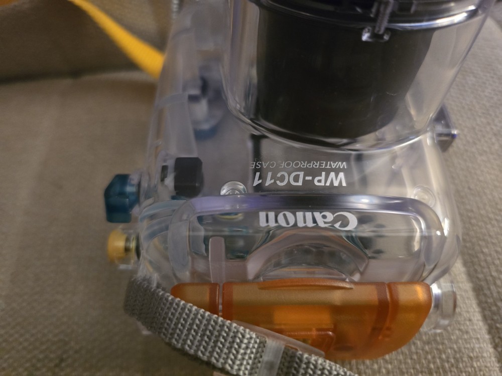 Canon Waterproof Case WP-DC11 - 40M/130ft