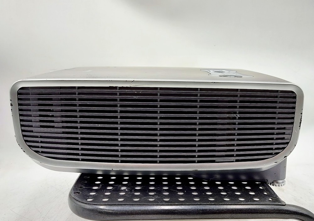 Canon SX7 Data Projector