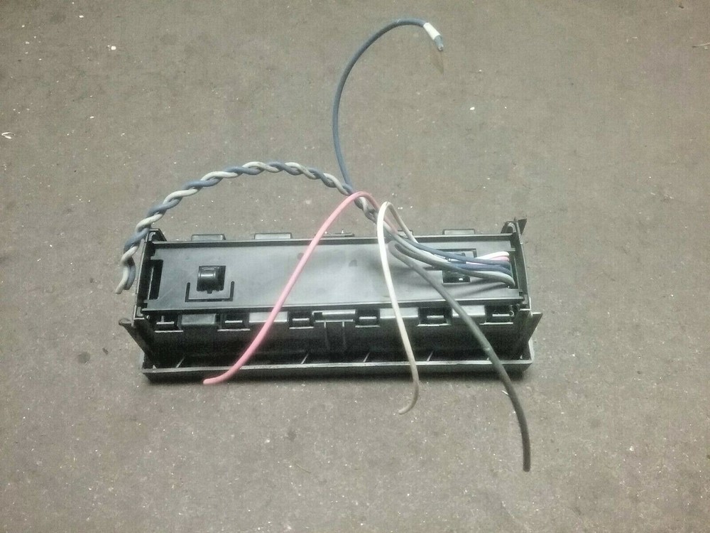 INTERNATIONAL SWITCH PANEL 3575432C4