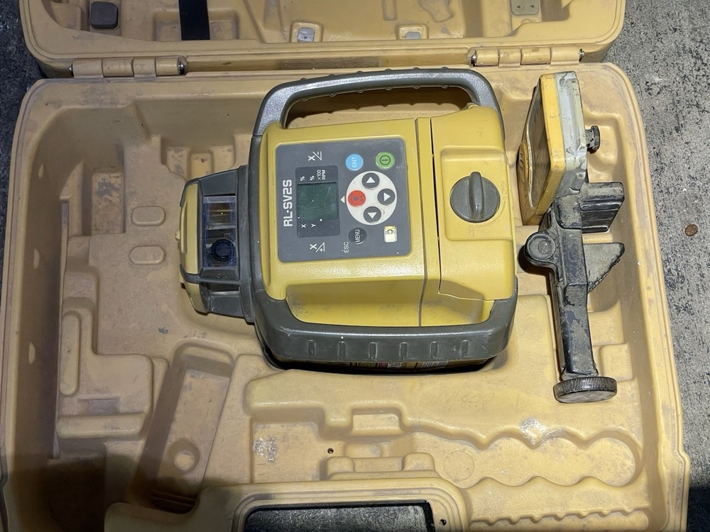 Topcon Solutions RL-SV2S Lazer Level With LS-80L Rotating Receiver