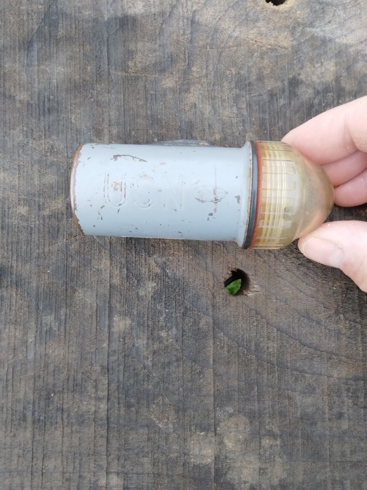 WW2 era US Navy USN Life jacket light beacon