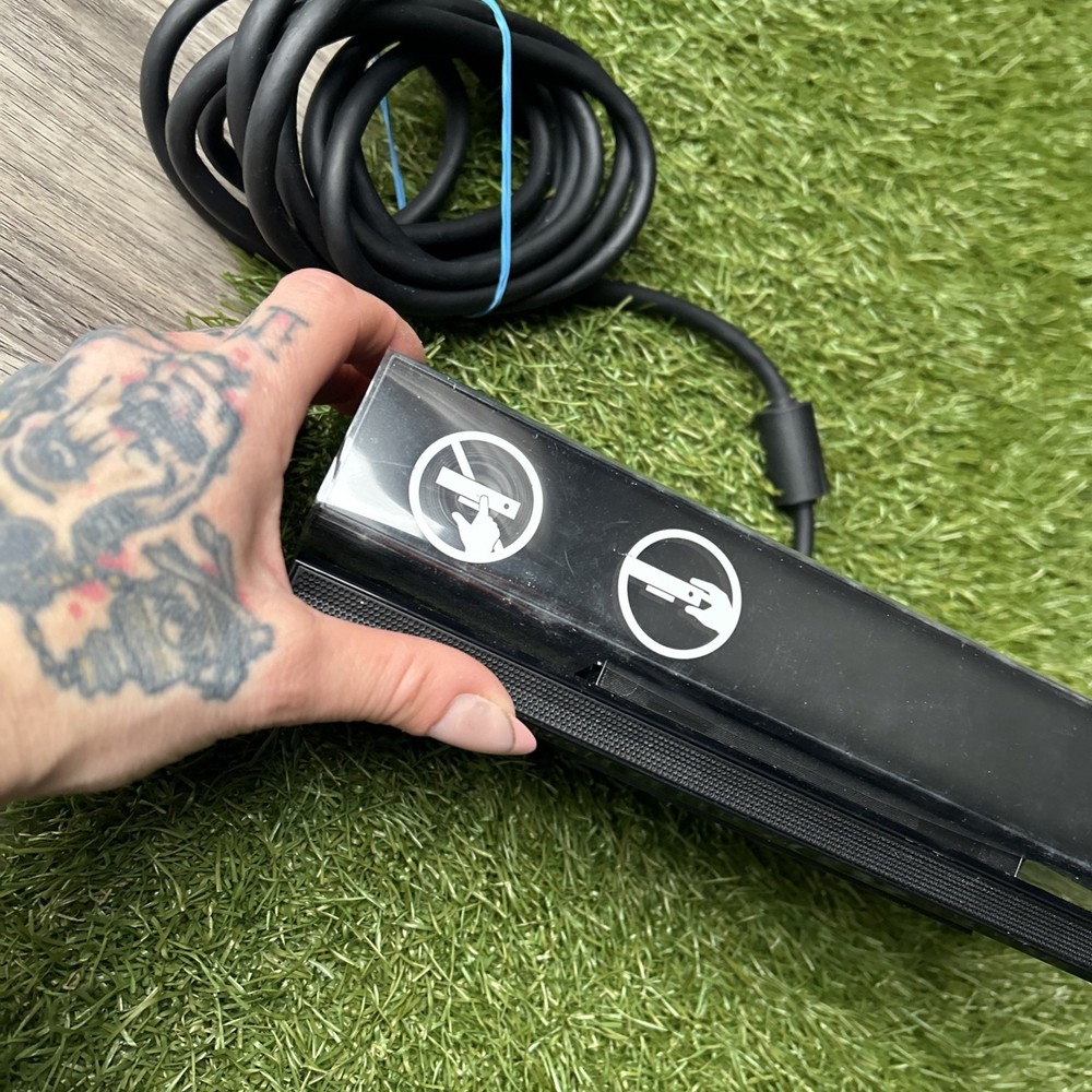 Microsoft Xbox One Kinect Wired Motion Sensor Black Model 1520 OEM