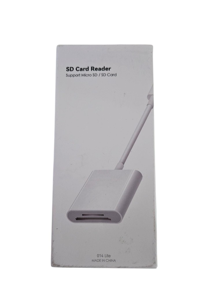 White SD Card Reader USB-C Lightning Adapter for iPhone iPad SD MicroSD Slot
