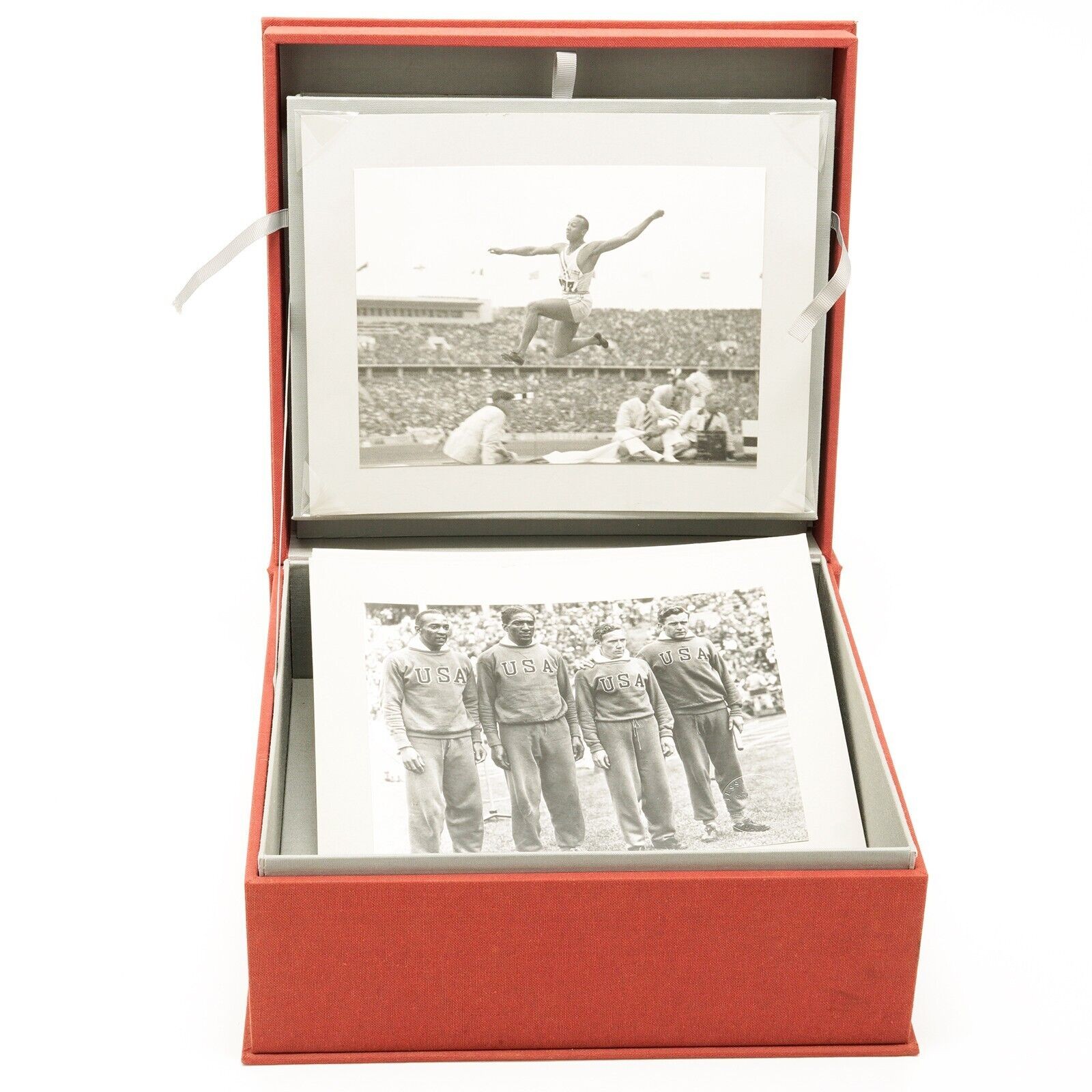 Jesse Owens Golden Anniversary 1936-1986 Display Box w/Photos - for Leica R4