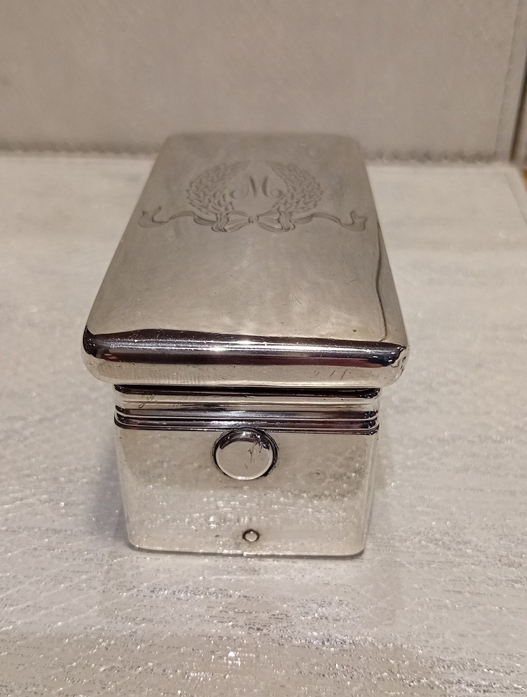 Solid Silver Edwardian Box London 1908 G H James & Co.