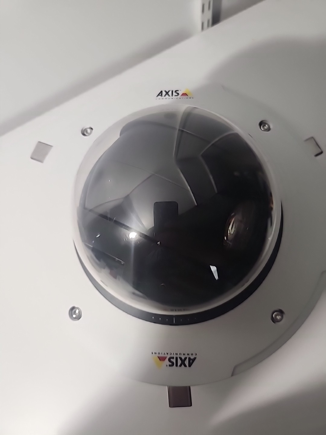 AXIS P5635-E 60 HZ 360 Degree PTZ Indoor/Outdoor Survelliance Camera Dome