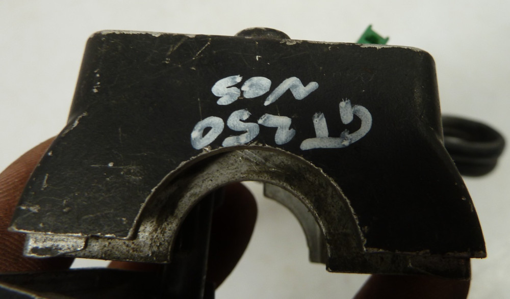 Suzuki GT250 right side switchgear.N.O.S