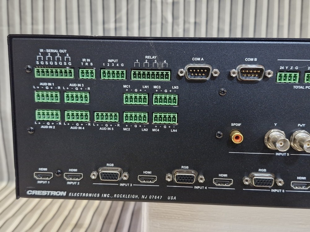 Crestron DMPS-200-C HDMI Digital Media Switcher Presentation System