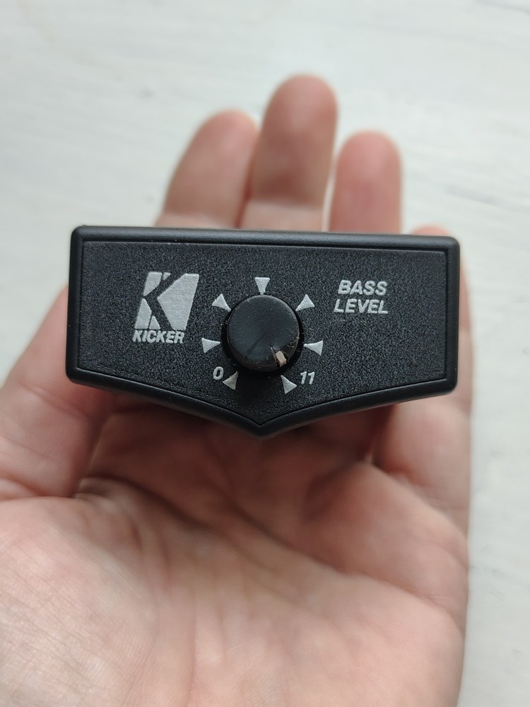 Kicker Bass Control Knob/Remote EQ Accessory